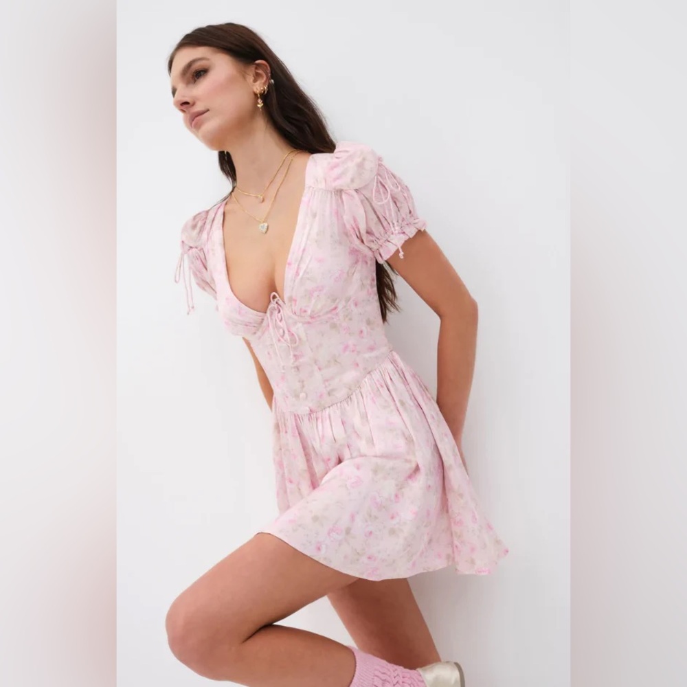 For love and lemons Light Pink Floral Paulina Puff Sleeve Mini Dress XS NWOT!
